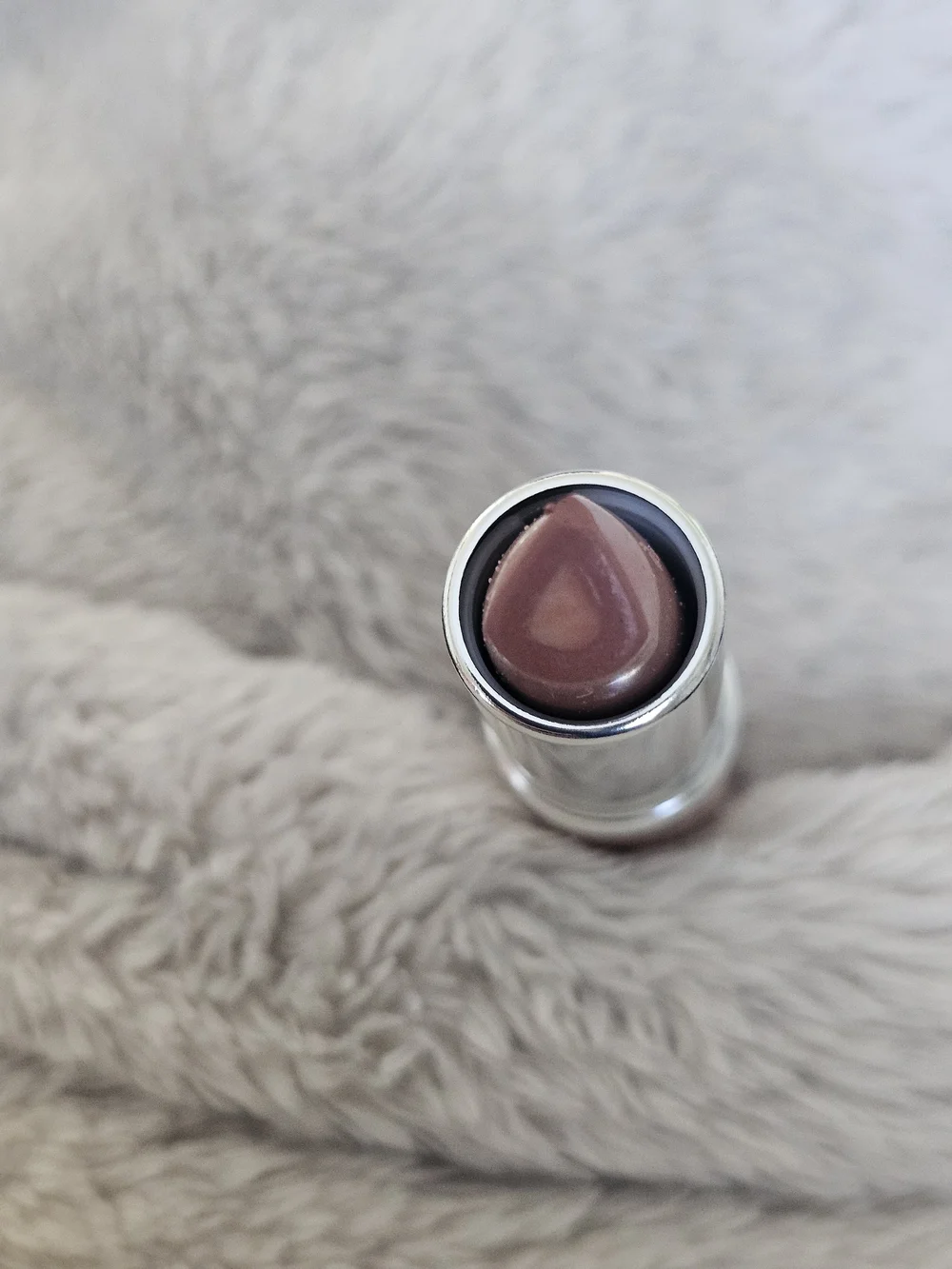 Clinique Dramatically Different™ Lipstick In Canoodle